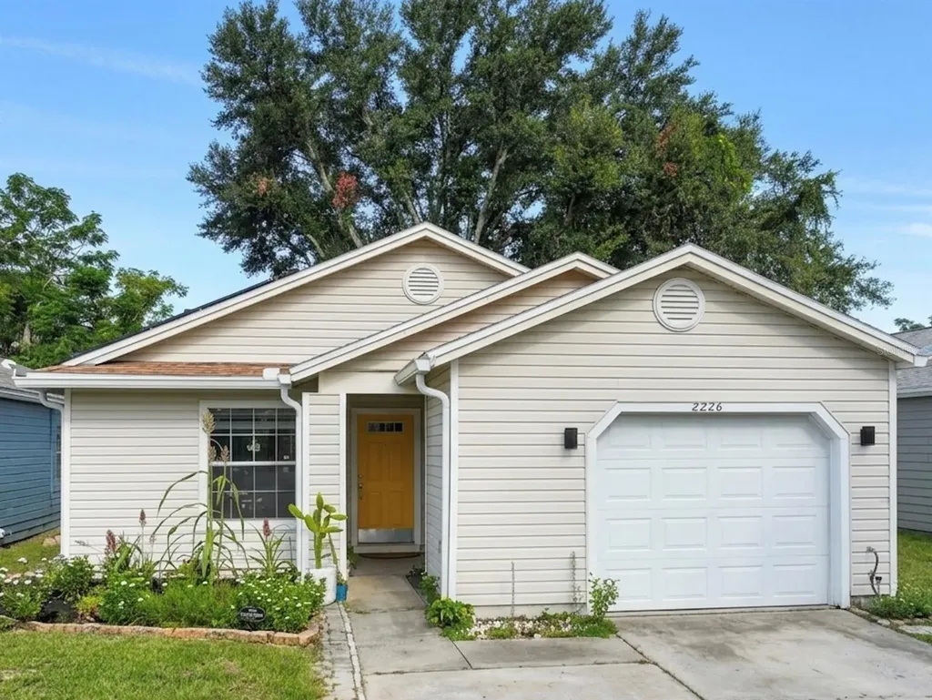 2226 Faxton Court Orlando FL 32812