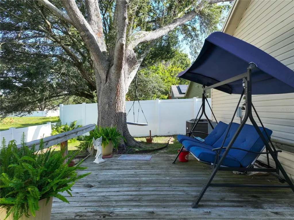 2226 Faxton Court Orlando FL 32812