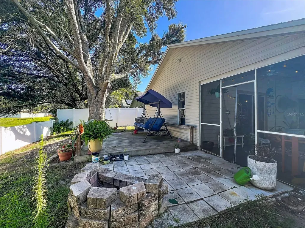 2226 Faxton Court Orlando FL 32812