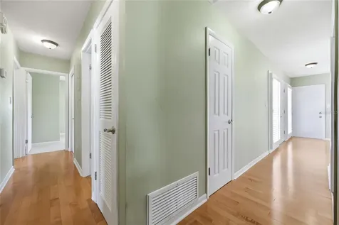 2138 NW 30th Place Gainesville FL 32605