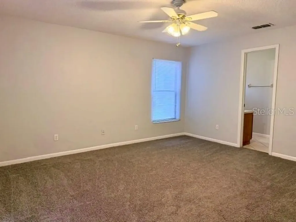 5627 Greatpine Lane N Jacksonville FL 32244