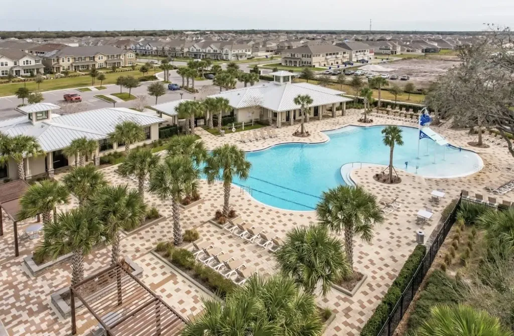 1927 Tohoqua Boulevard Kissimmee FL 34744