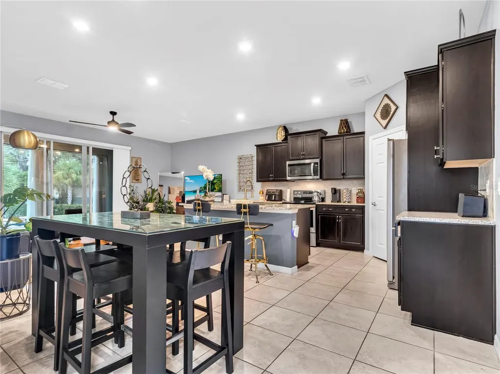 5019 Blue Latan Lane Tampa FL 33610