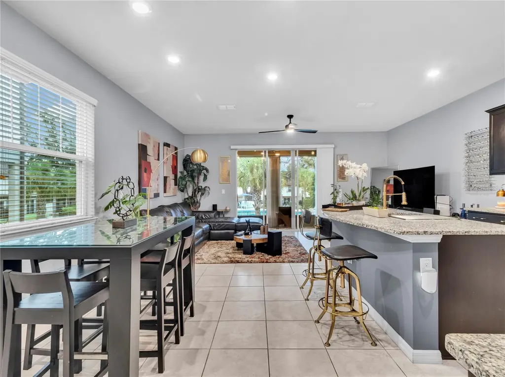 5019 Blue Latan Lane Tampa FL 33610