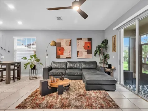 5019 Blue Latan Lane Tampa FL 33610