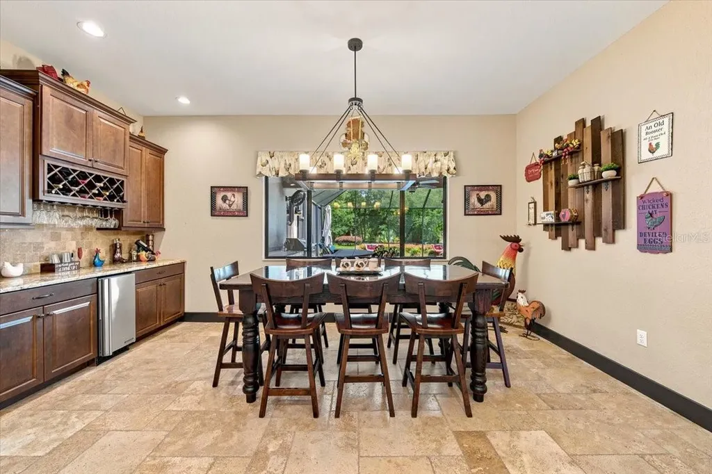 408 Hawk Talon Drive Lithia FL 33547