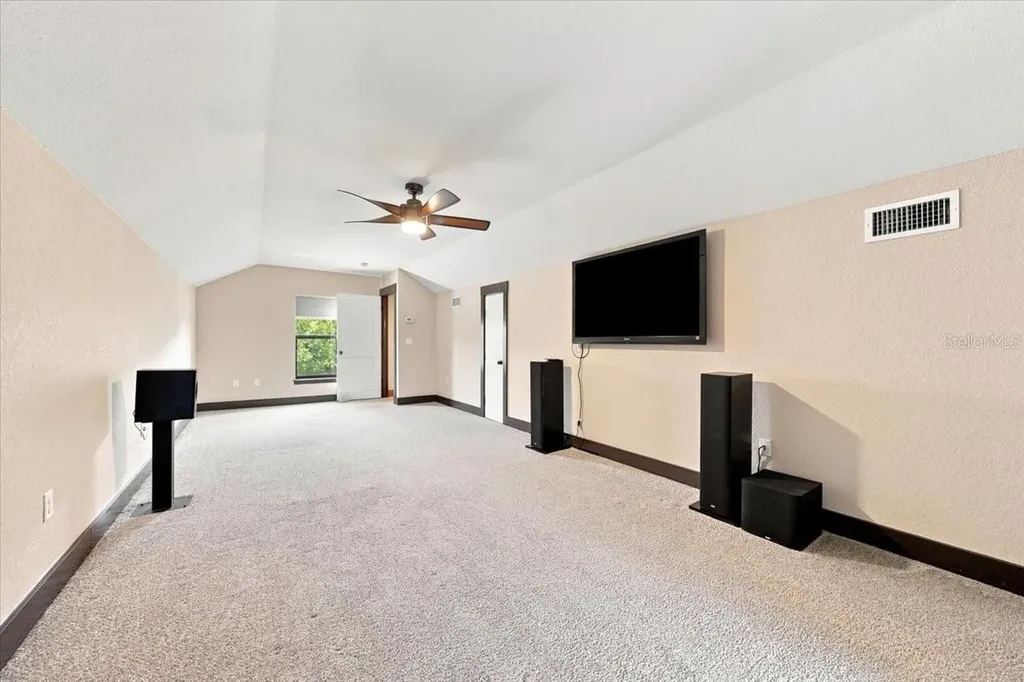 408 Hawk Talon Drive Lithia FL 33547