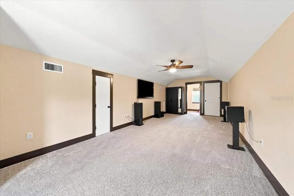 408 Hawk Talon Drive Lithia FL 33547
