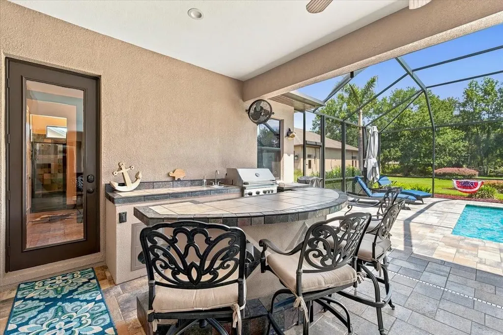 408 Hawk Talon Drive Lithia FL 33547