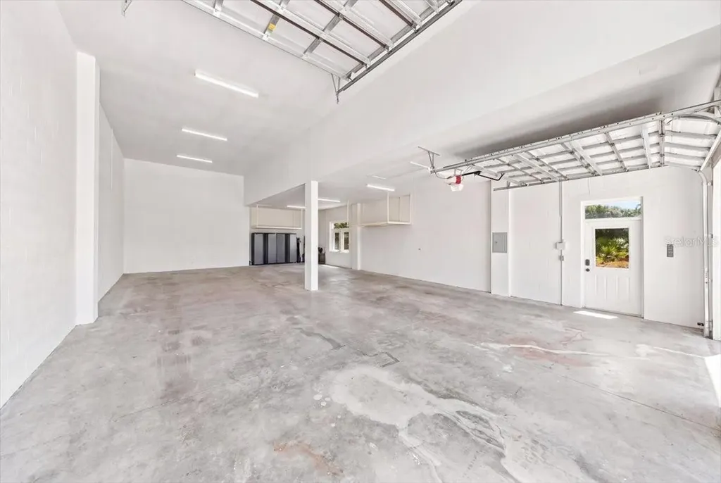 408 Hawk Talon Drive Lithia FL 33547
