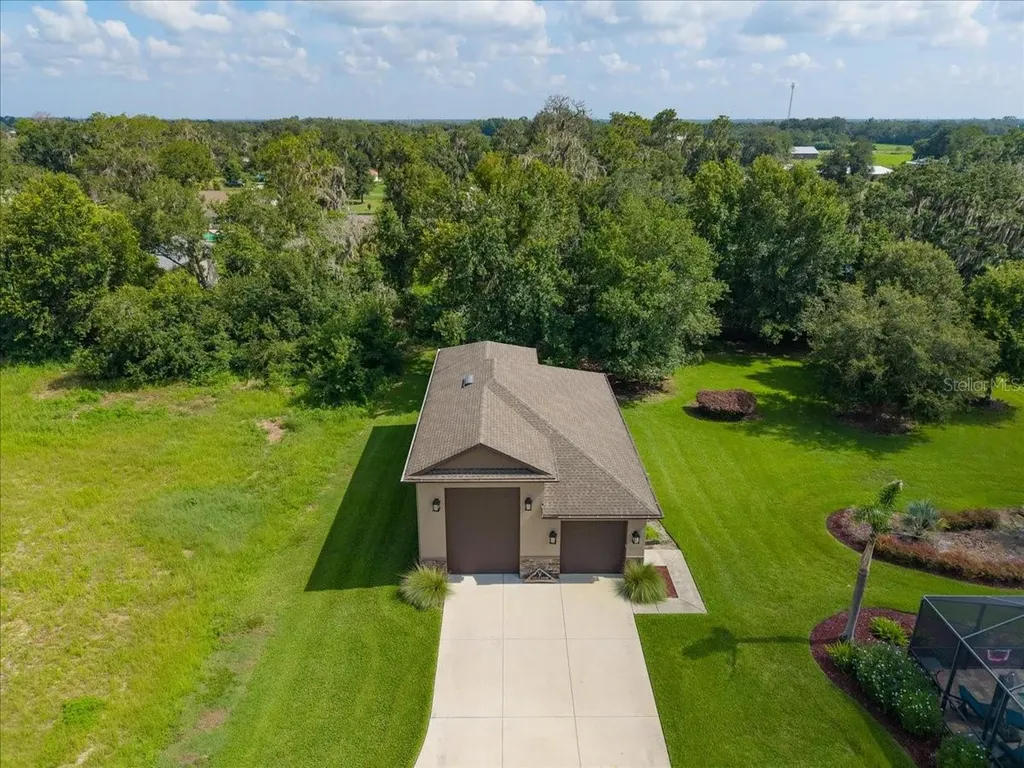 408 Hawk Talon Drive Lithia FL 33547