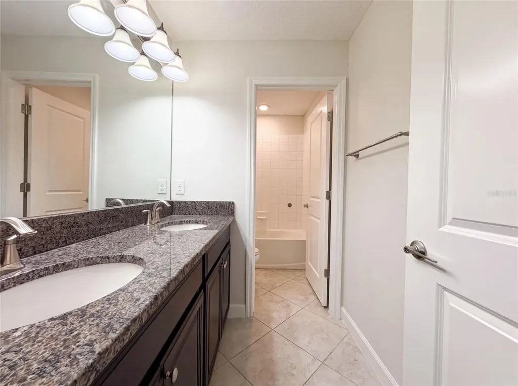 9709 Ivory Drive Ruskin FL 33573