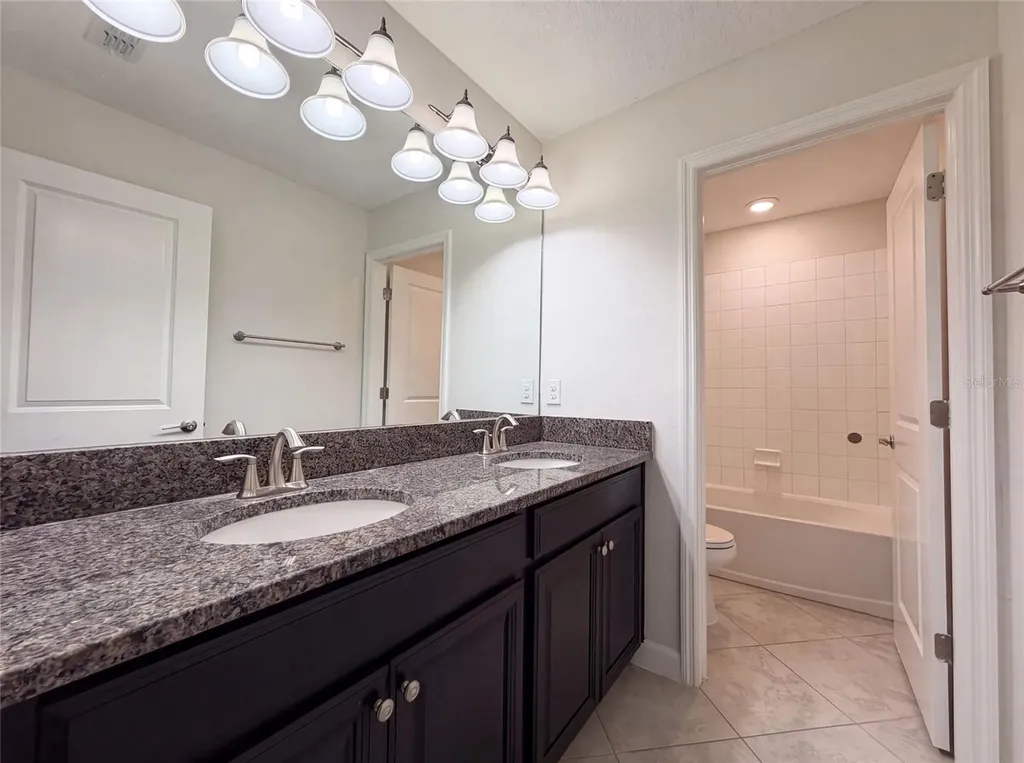 9709 Ivory Drive Ruskin FL 33573