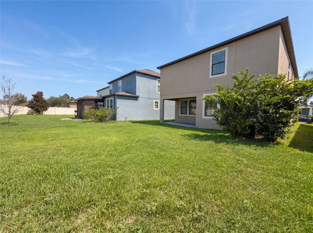 9709 Ivory Drive Ruskin FL 33573