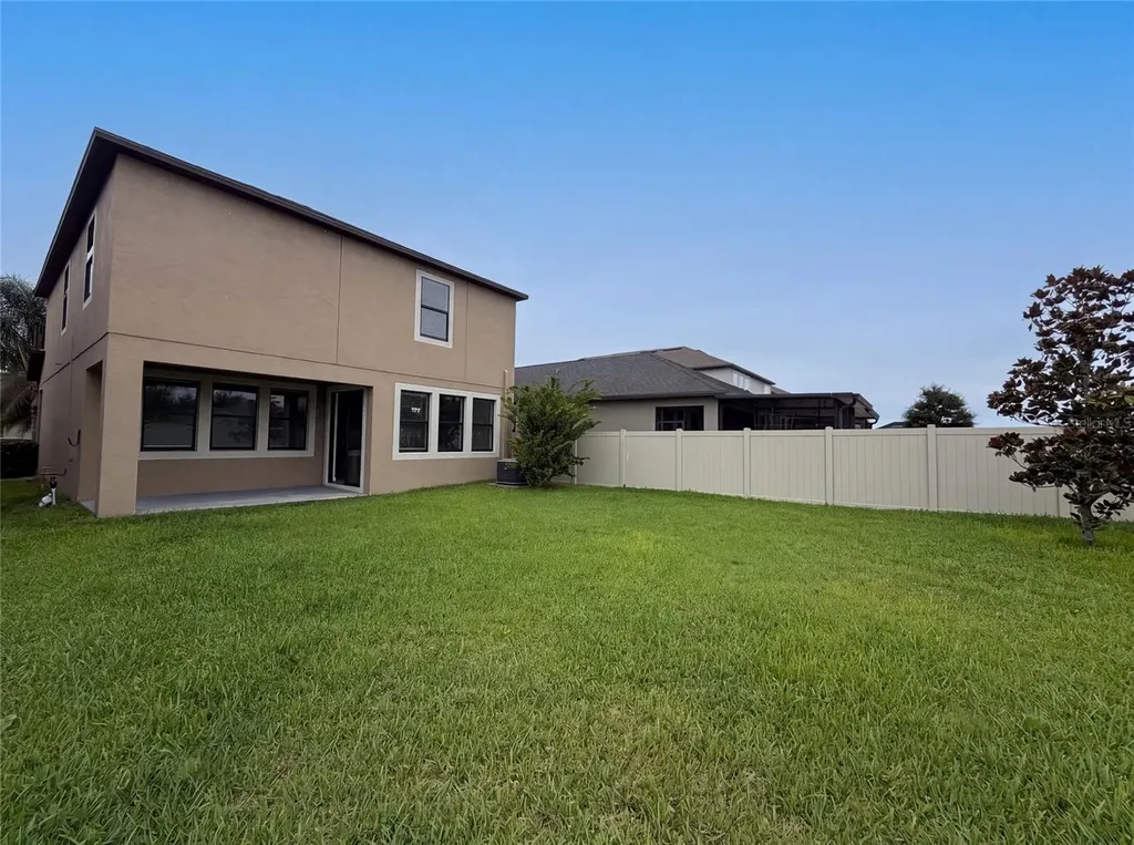 9709 Ivory Drive Ruskin FL 33573