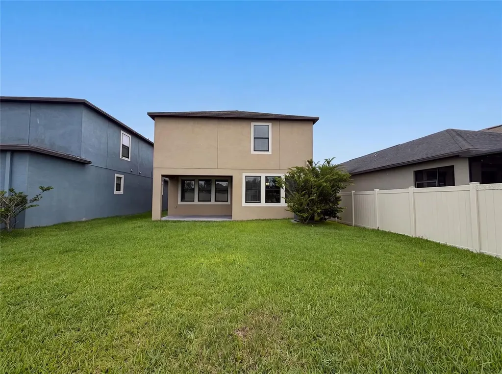 9709 Ivory Drive Ruskin FL 33573