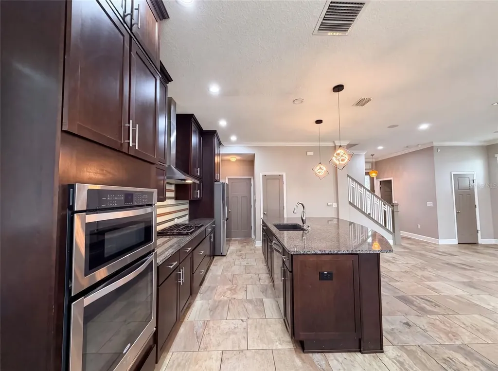 7304 Milestone Drive Apollo Beach FL 33572