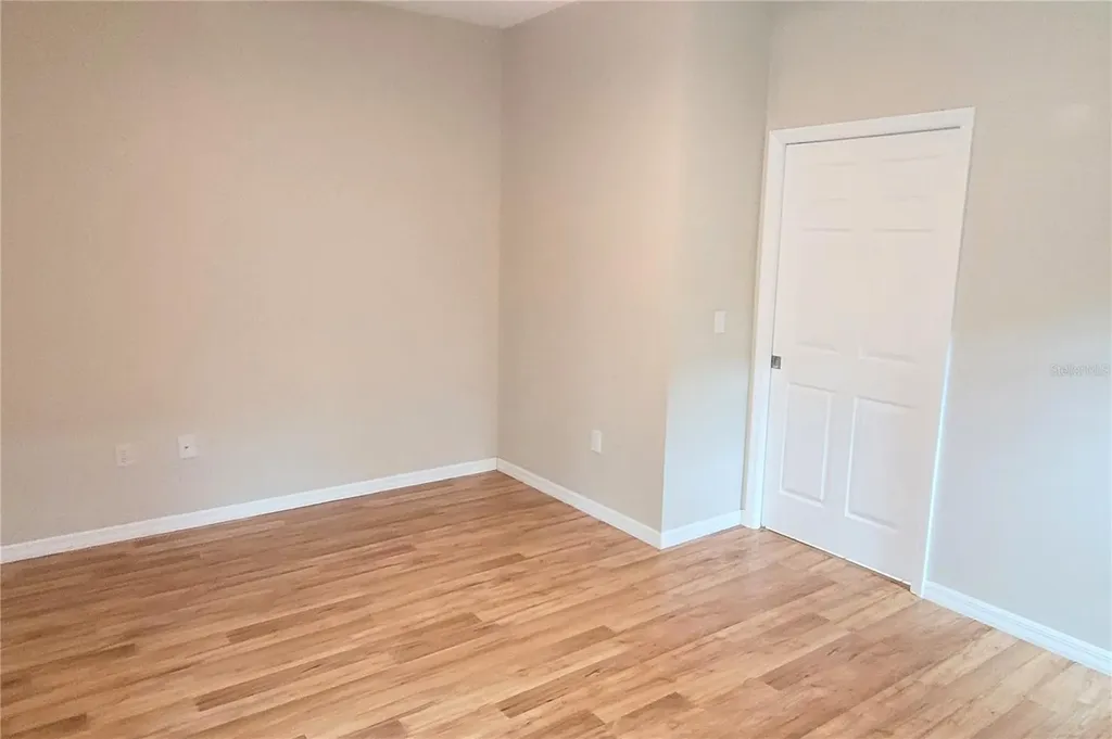 2354 Tami Sola Street Sarasota FL 34237