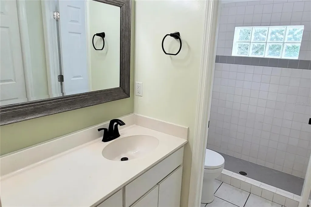 2354 Tami Sola Street Sarasota FL 34237