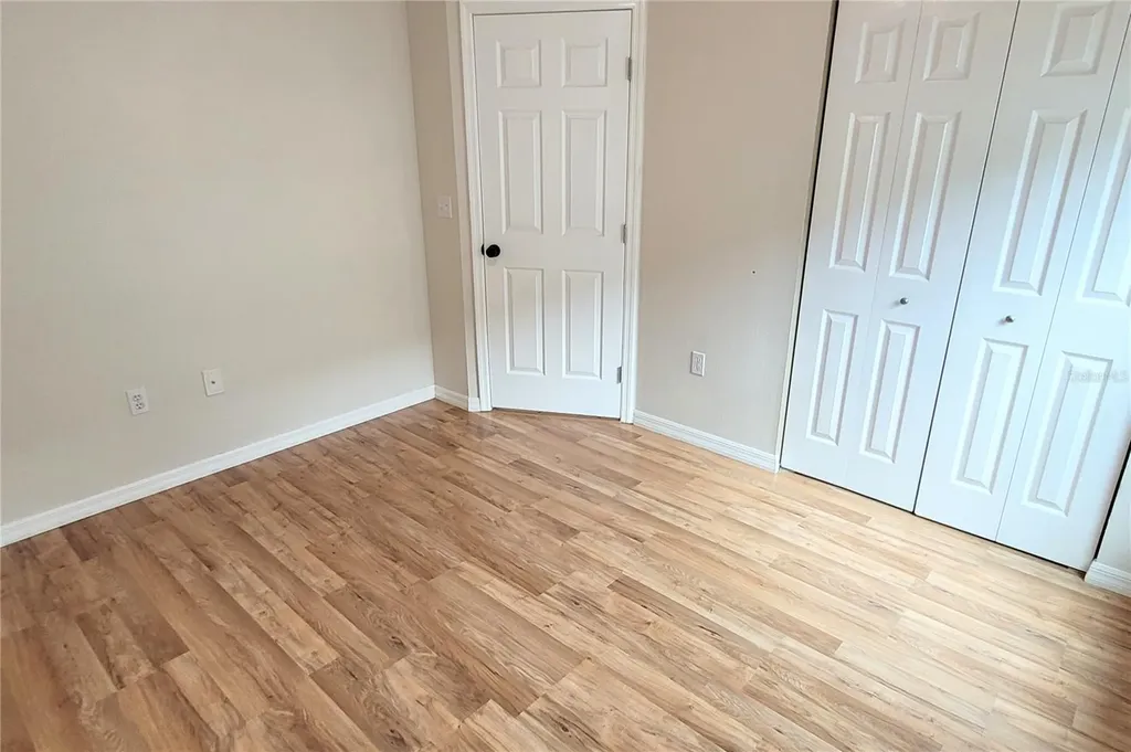 2354 Tami Sola Street Sarasota FL 34237