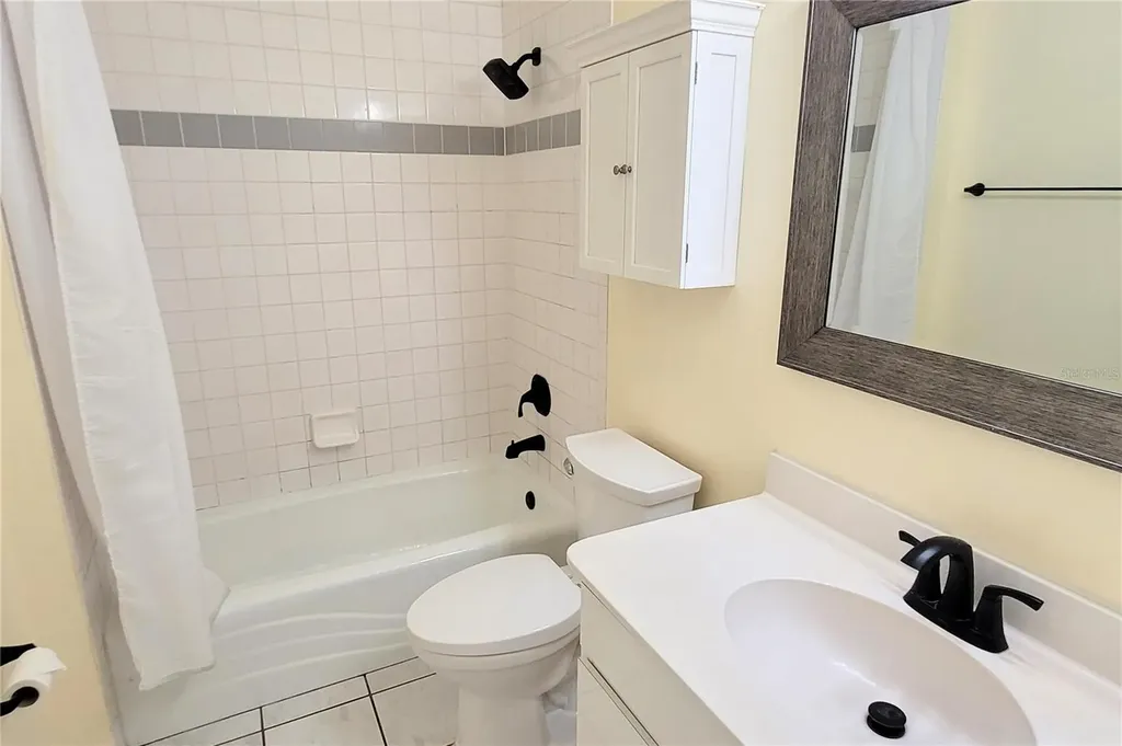 2354 Tami Sola Street Sarasota FL 34237