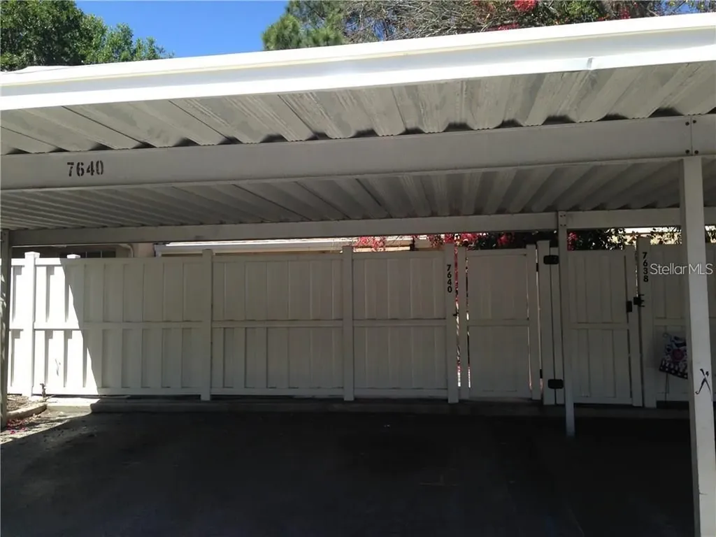 7640 Desoto Court Tampa FL 33615