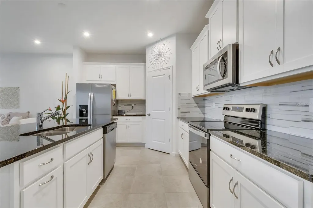 1098 Boardwalk Place Kissimmee FL 34747