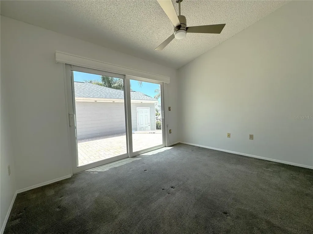 1005 Pelican Court Bradenton FL 34209