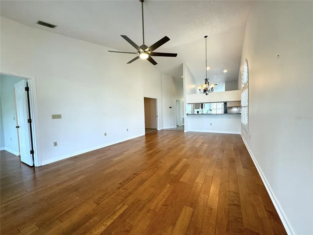 1005 Pelican Court Bradenton FL 34209