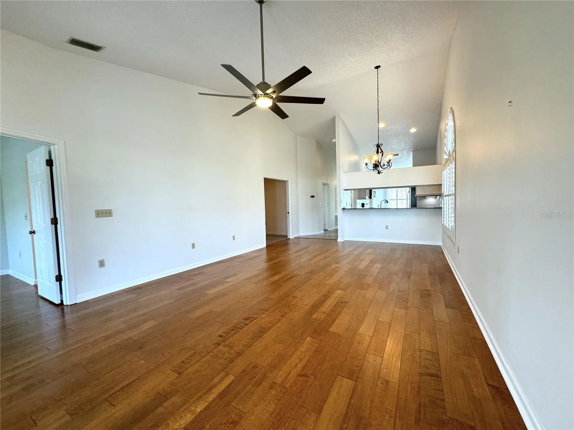 1005 Pelican Court Bradenton FL 34209