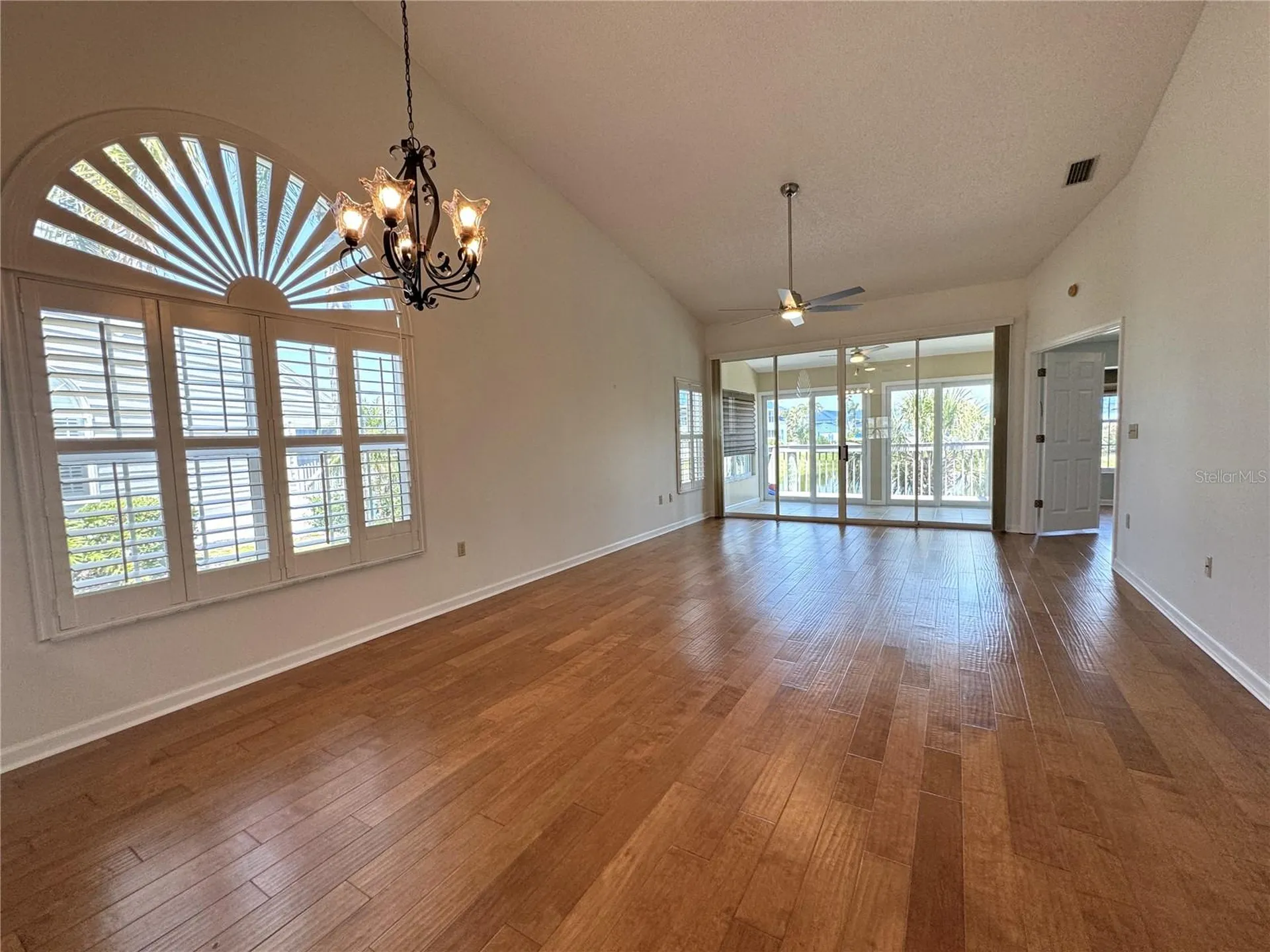 1005 Pelican Court Bradenton FL 34209