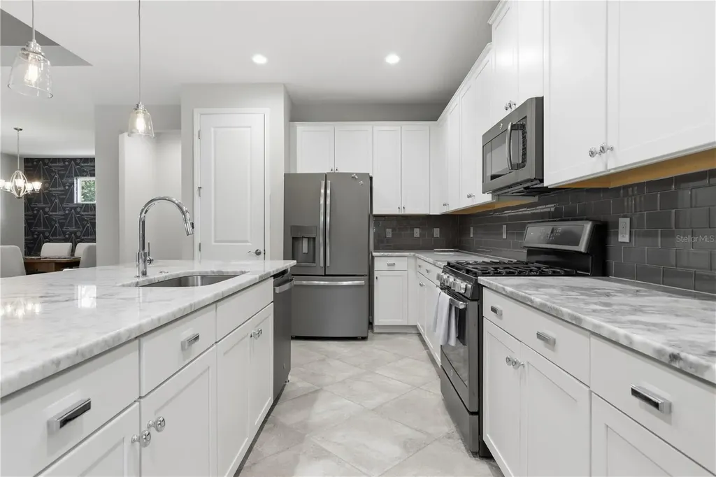 108 Suffolk Court Deland FL 32724