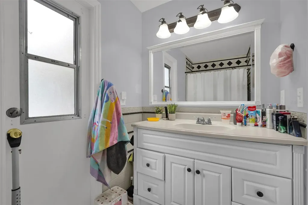 230 Lytton Circle Orlando FL 32824