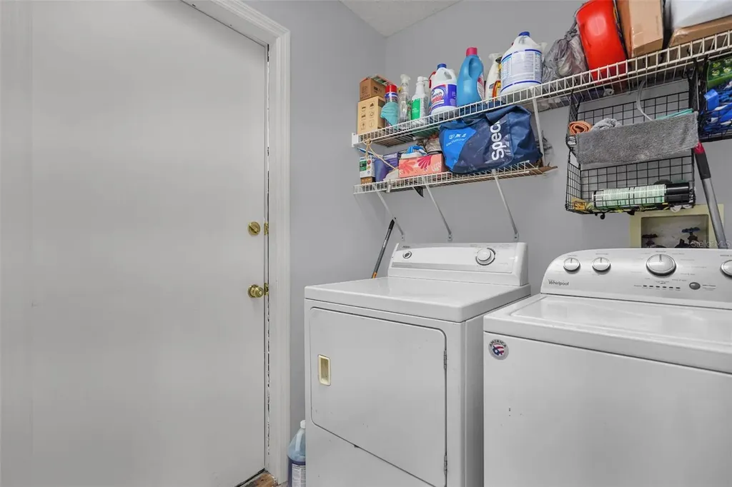 230 Lytton Circle Orlando FL 32824