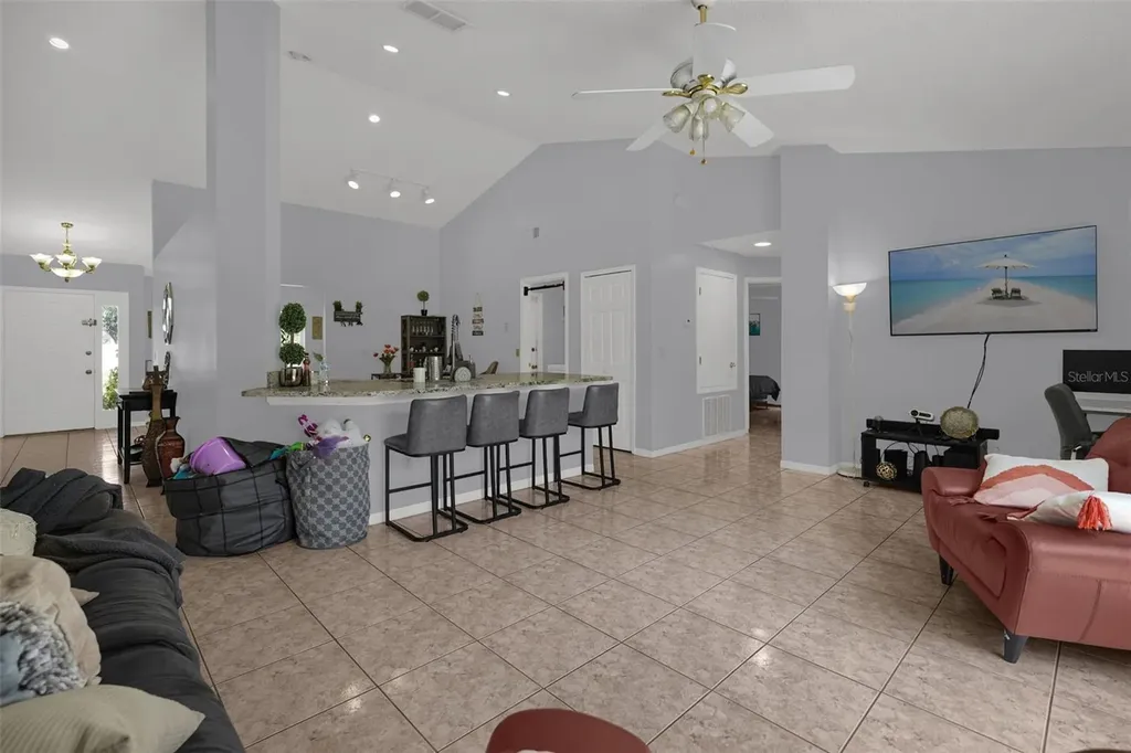 230 Lytton Circle Orlando FL 32824