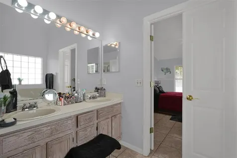 230 Lytton Circle Orlando FL 32824