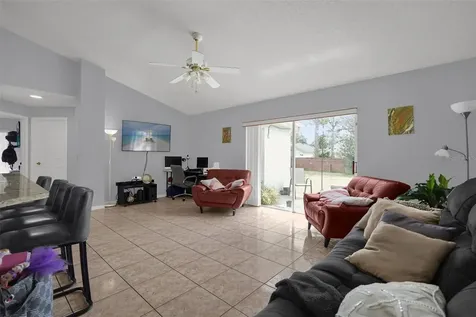 230 Lytton Circle Orlando FL 32824