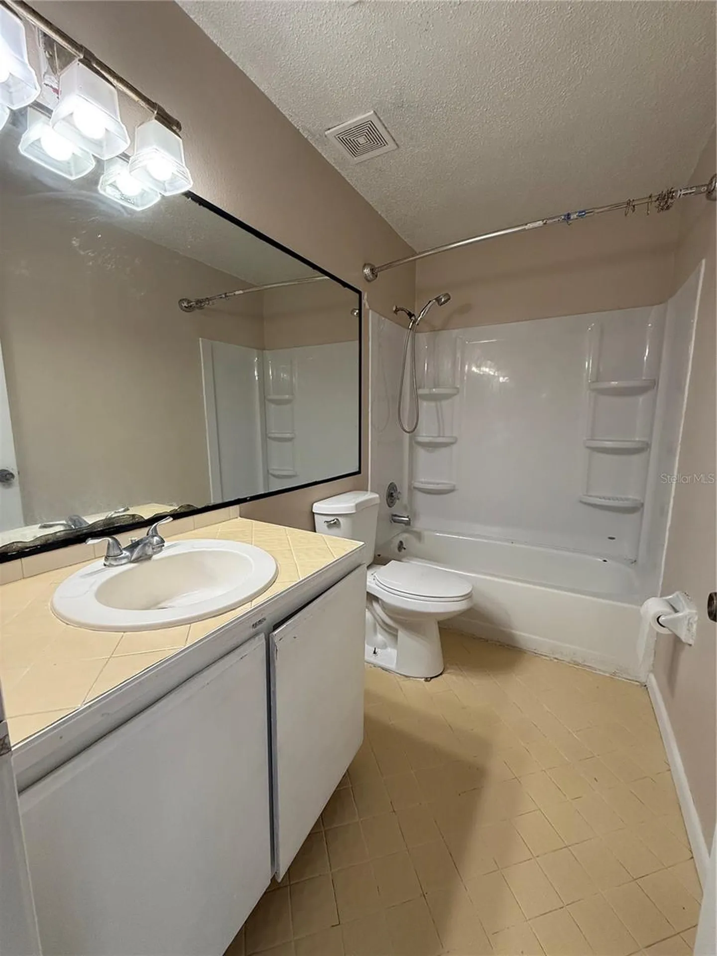 1619 S High Street Deland FL 32720