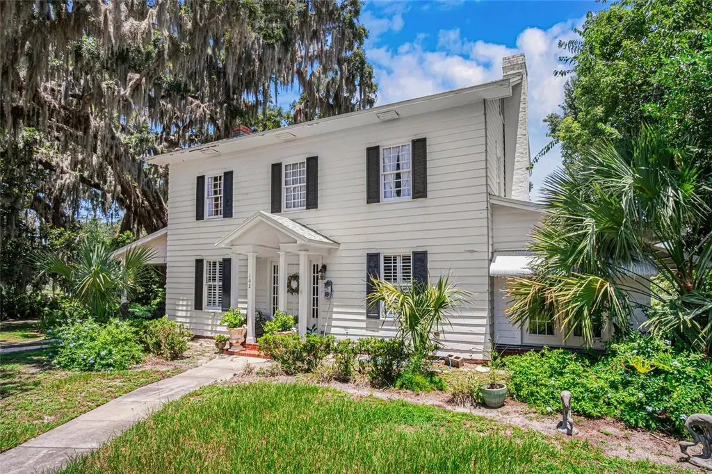 102 Palmora Boulevard Leesburg FL 34748