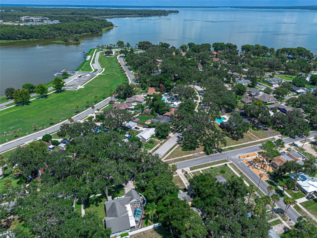 102 Palmora Boulevard Leesburg FL 34748