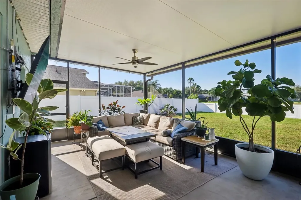 205 Rosana Drive Brandon FL 33511