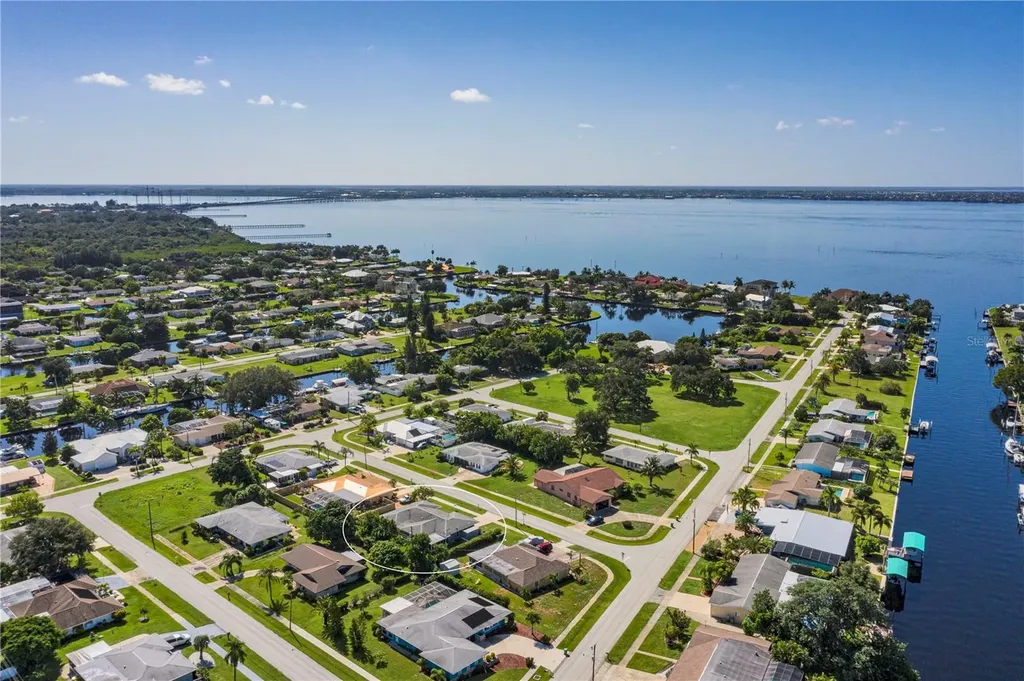 326 Wherley Avenue SE Port Charlotte FL 33952