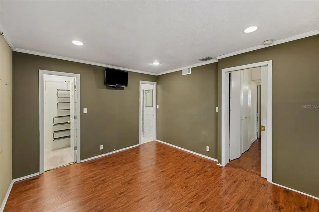 450 13th Avenue N St Petersburg FL 33701