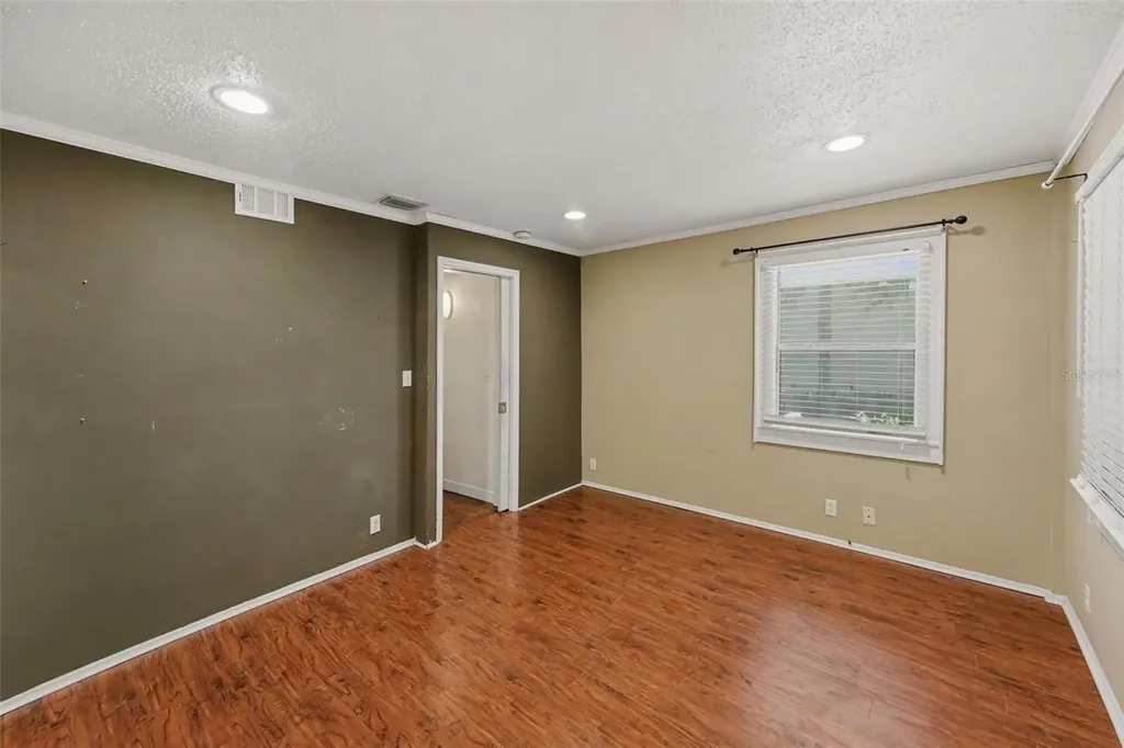 450 13th Avenue N St Petersburg FL 33701