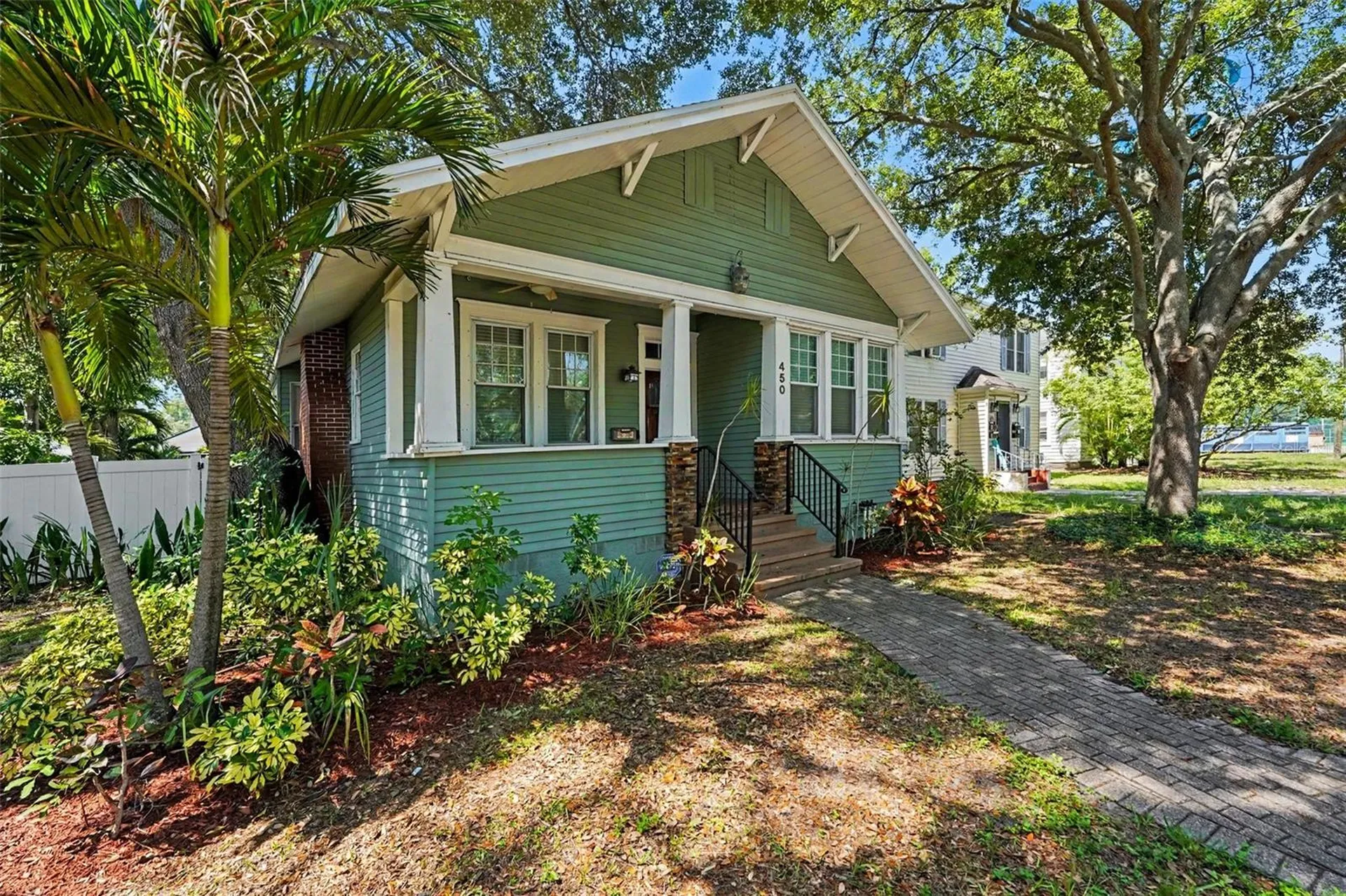 450 13th Avenue N St Petersburg FL 33701
