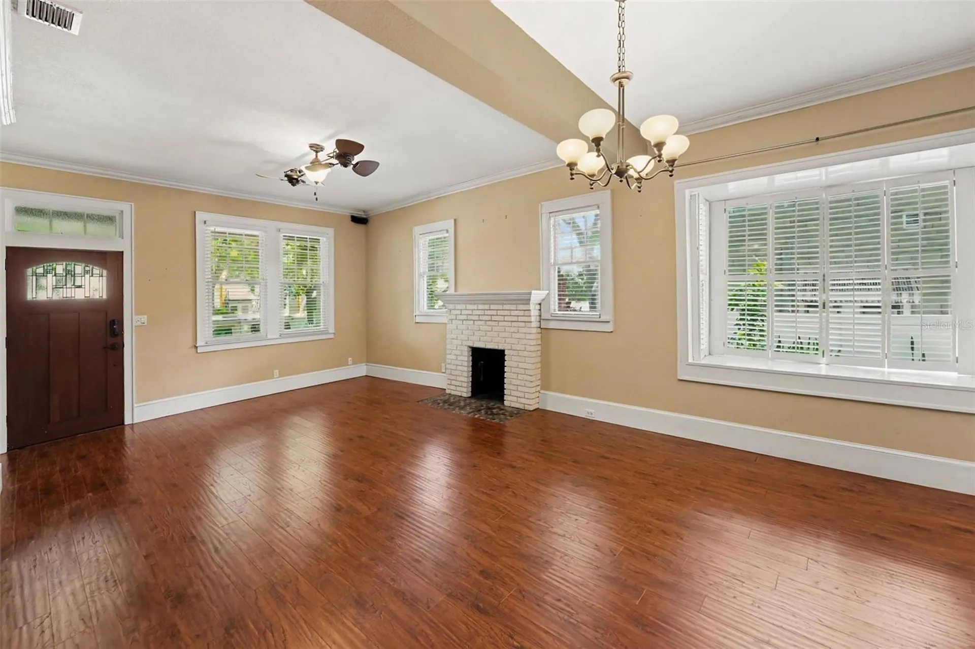 450 13th Avenue N St Petersburg FL 33701