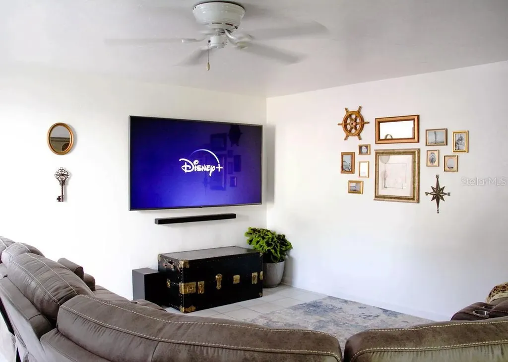 2911 Bentley Street Sarasota FL 34239