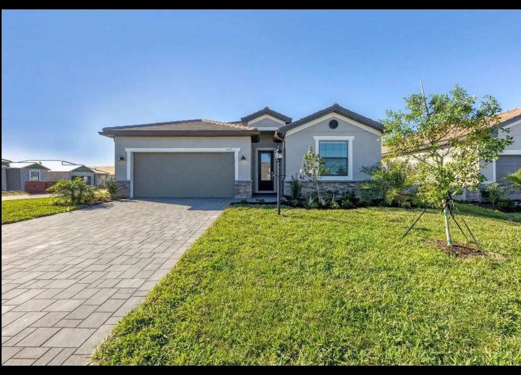 5127 Coral Reef Way Bradenton FL 34211