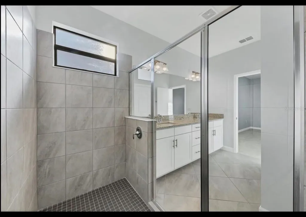 5127 Coral Reef Way Bradenton FL 34211