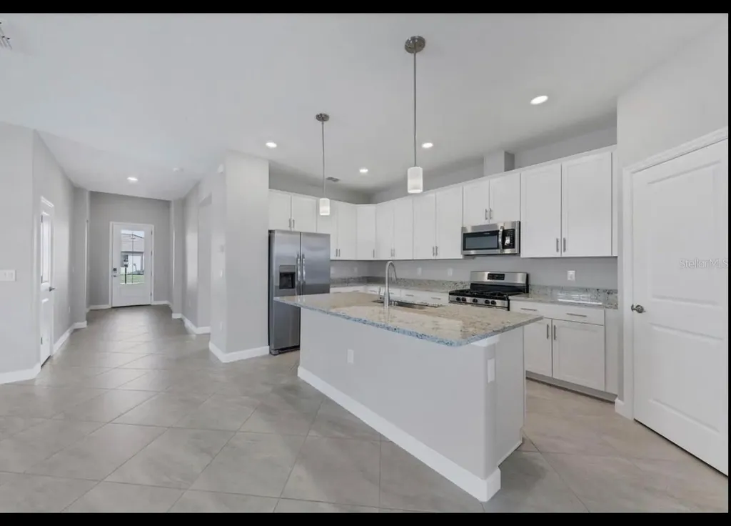 5127 Coral Reef Way Bradenton FL 34211